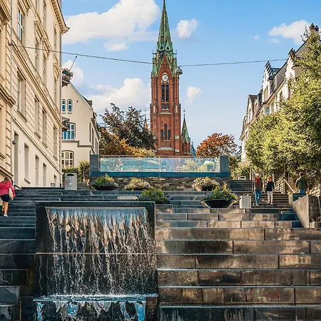 Apartment Dinbnb I Experience I 650m To Bryggen I Shared Patio